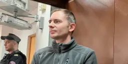 Прокурор запросила восемь лет колонии зампредседателя партии «Яблоко» Максиму Круглова по делу о военных «фейках»